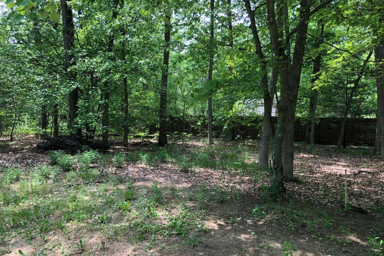 Wooded Twin Lakes Retreat 13 Mi To Lake Michigan! المظهر الخارجي الصورة